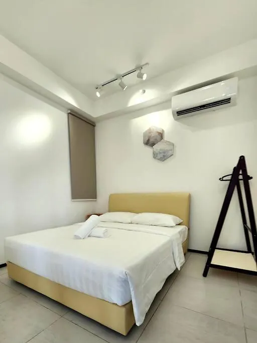 Urban Muji Retreat Suites #3Br #2Carparks Jelutong 0*,