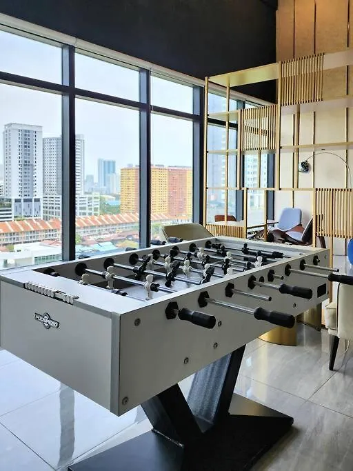 Urban Muji Retreat Suites #3Br #2Carparks Jelutong Malezya
