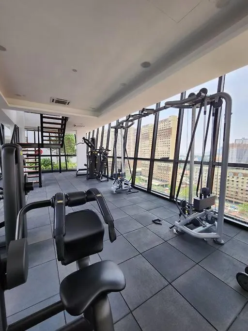 Urban Muji Retreat Suites #3Br #2Carparks Jelutong Daire