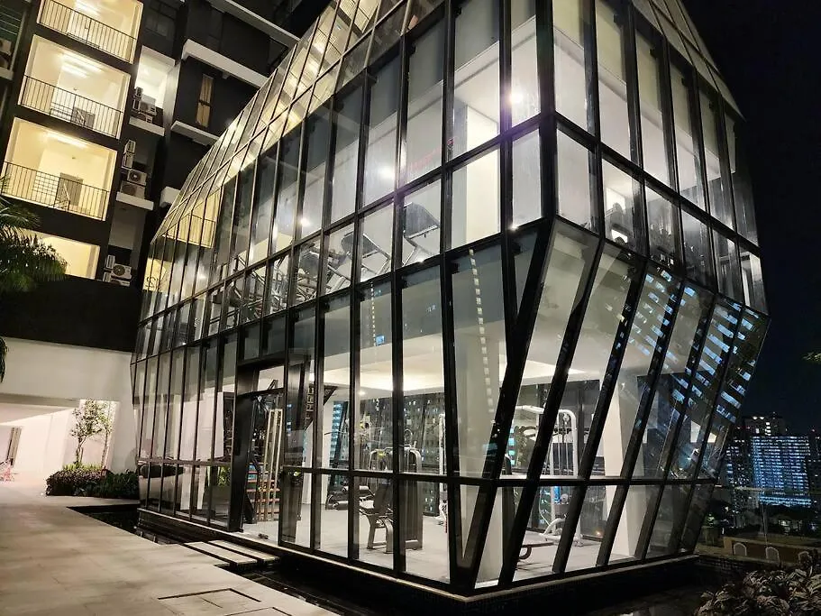 Urban Muji Retreat Suites #3Br #2Carparks Jelutong Daire