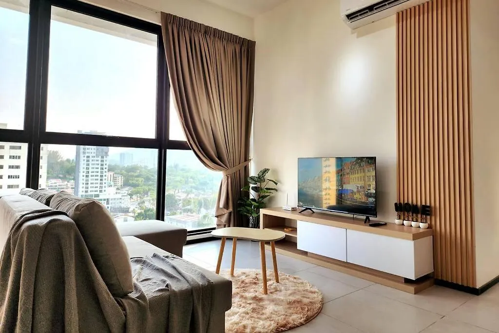Urban Muji Retreat Suites #3Br #2Carparks Jelutong Daire