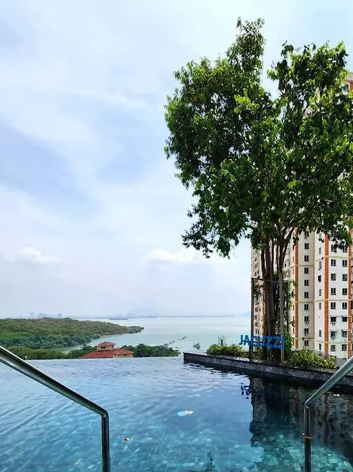 Urban Muji Retreat Suites #3Br #2Carparks Jelutong 0*,  Malezya