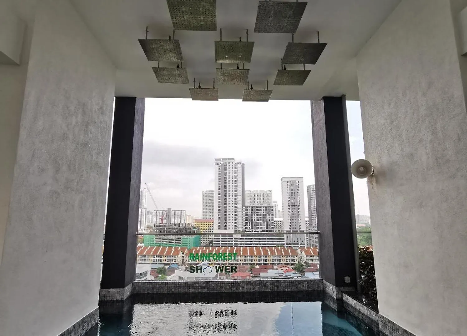 Urban Muji Retreat Suites #3Br #2Carparks Jelutong 0*,  Malezya